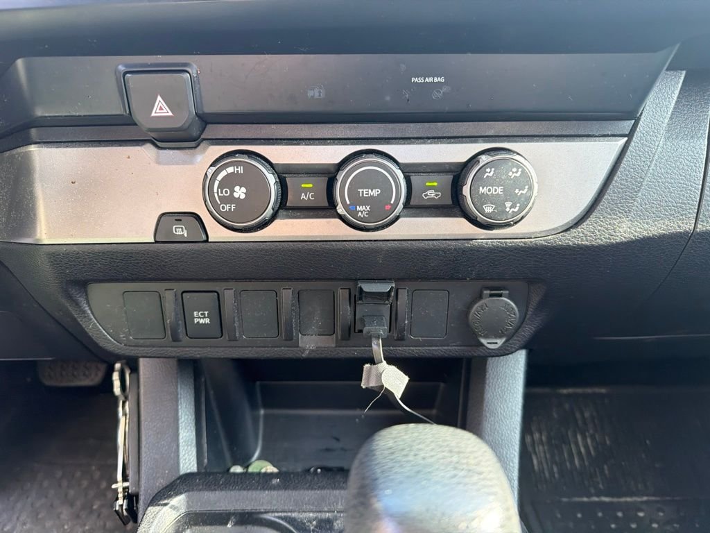 Used 2020 White Toyota SR image 14