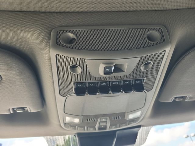 Used 2020 Silver Ford Lariat image 23