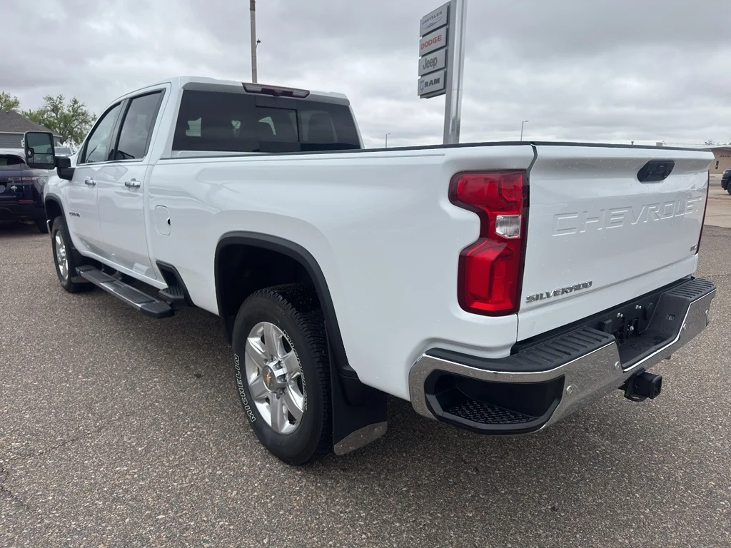 Used 2021 SUMMIT WHITE Chevrolet LTZ image 8