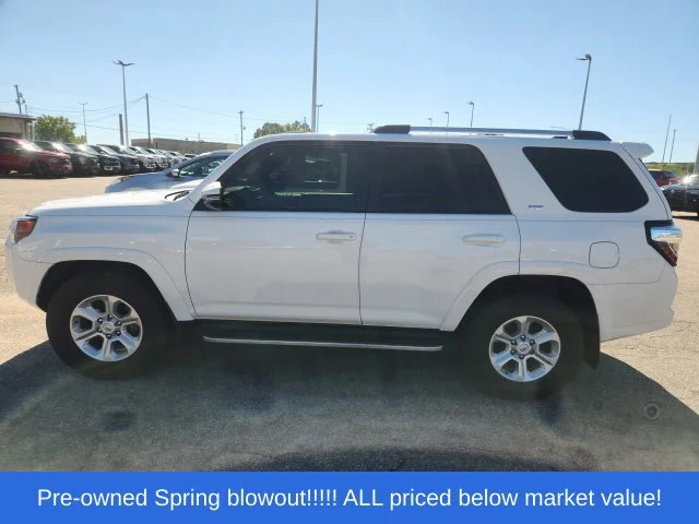 Used 2021 White Toyota SR5 Premium image 9