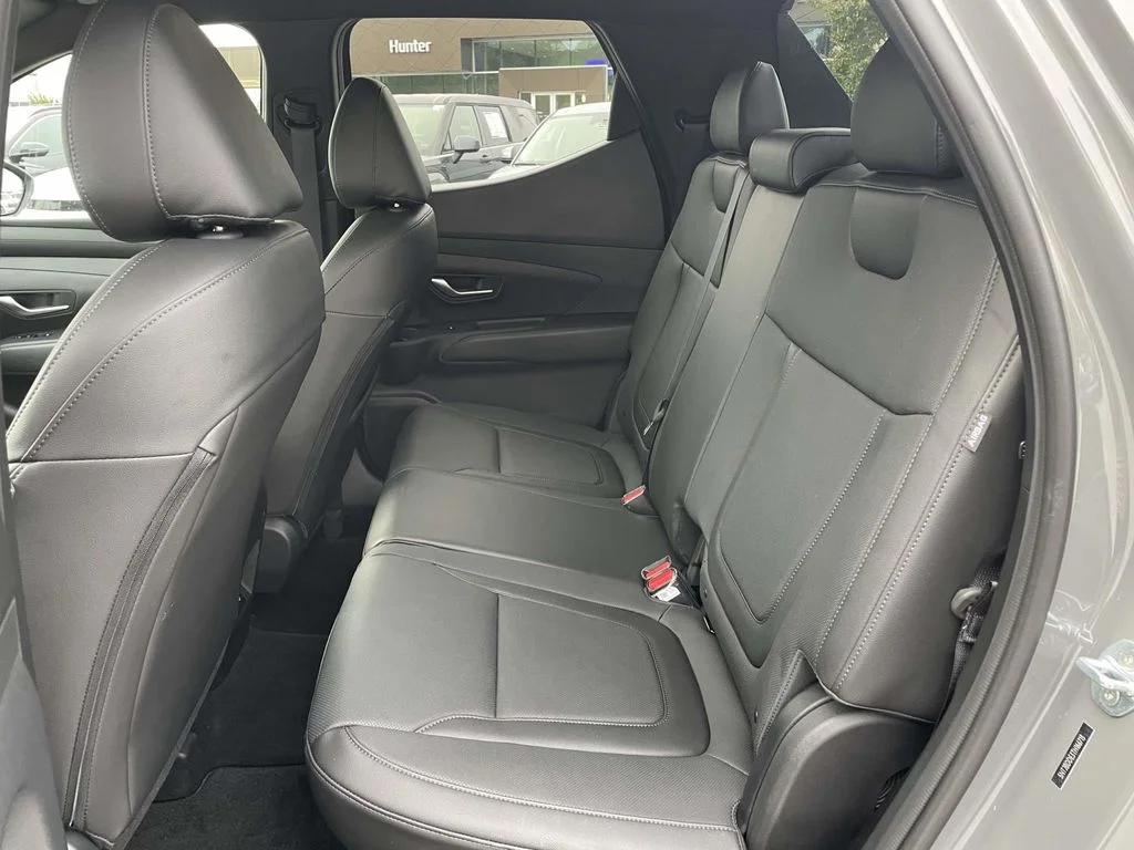 Used 2026 Hampton Gray Hyundai SEL image 3