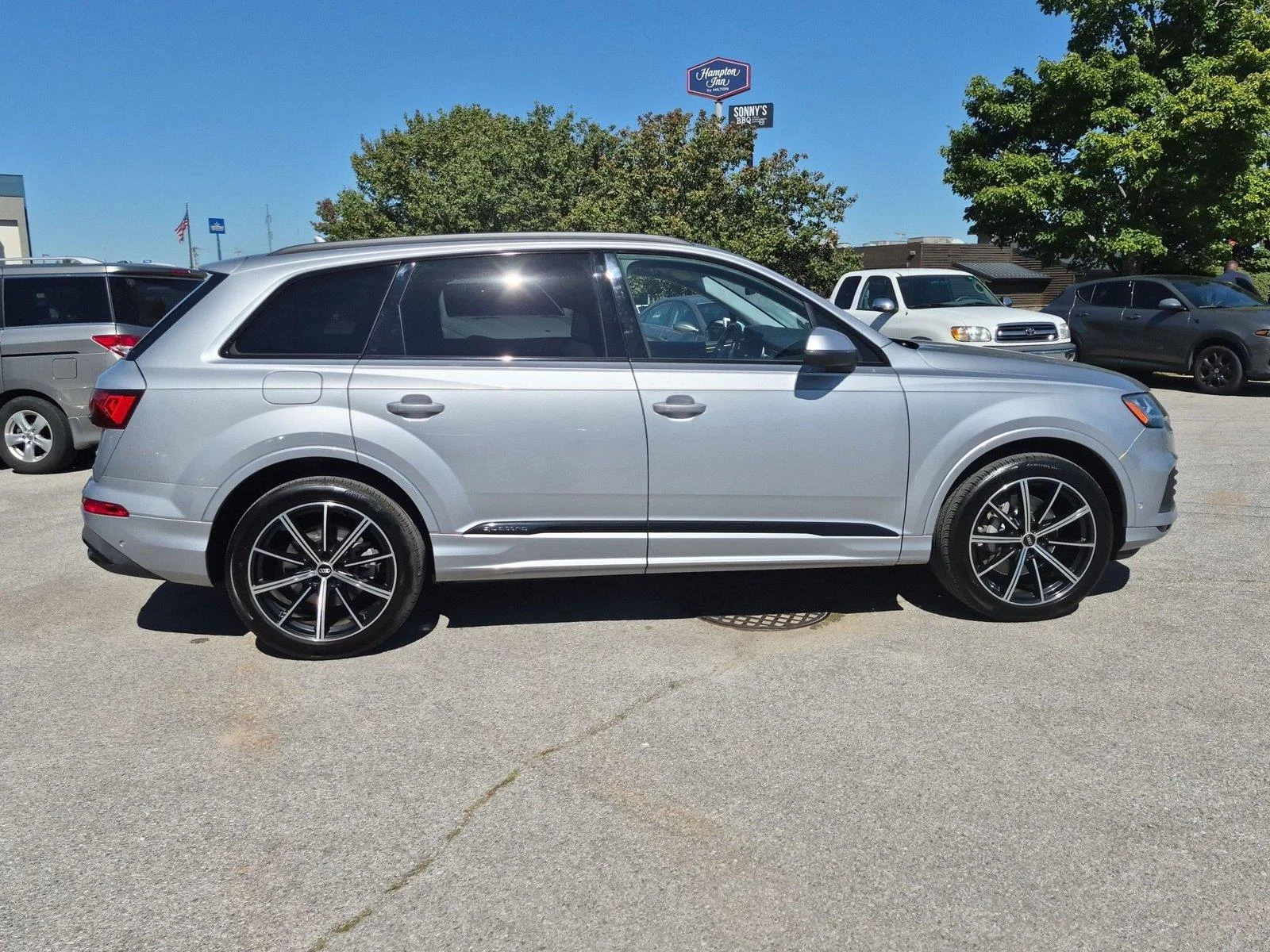 Used 2022 Florett Silver Metallic Audi Premium Plus image 6