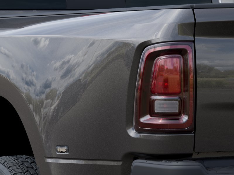 New 2026 Granite Crystal Metallic Clear-Coat Exterior Paint RAM TRADESMAN image 5