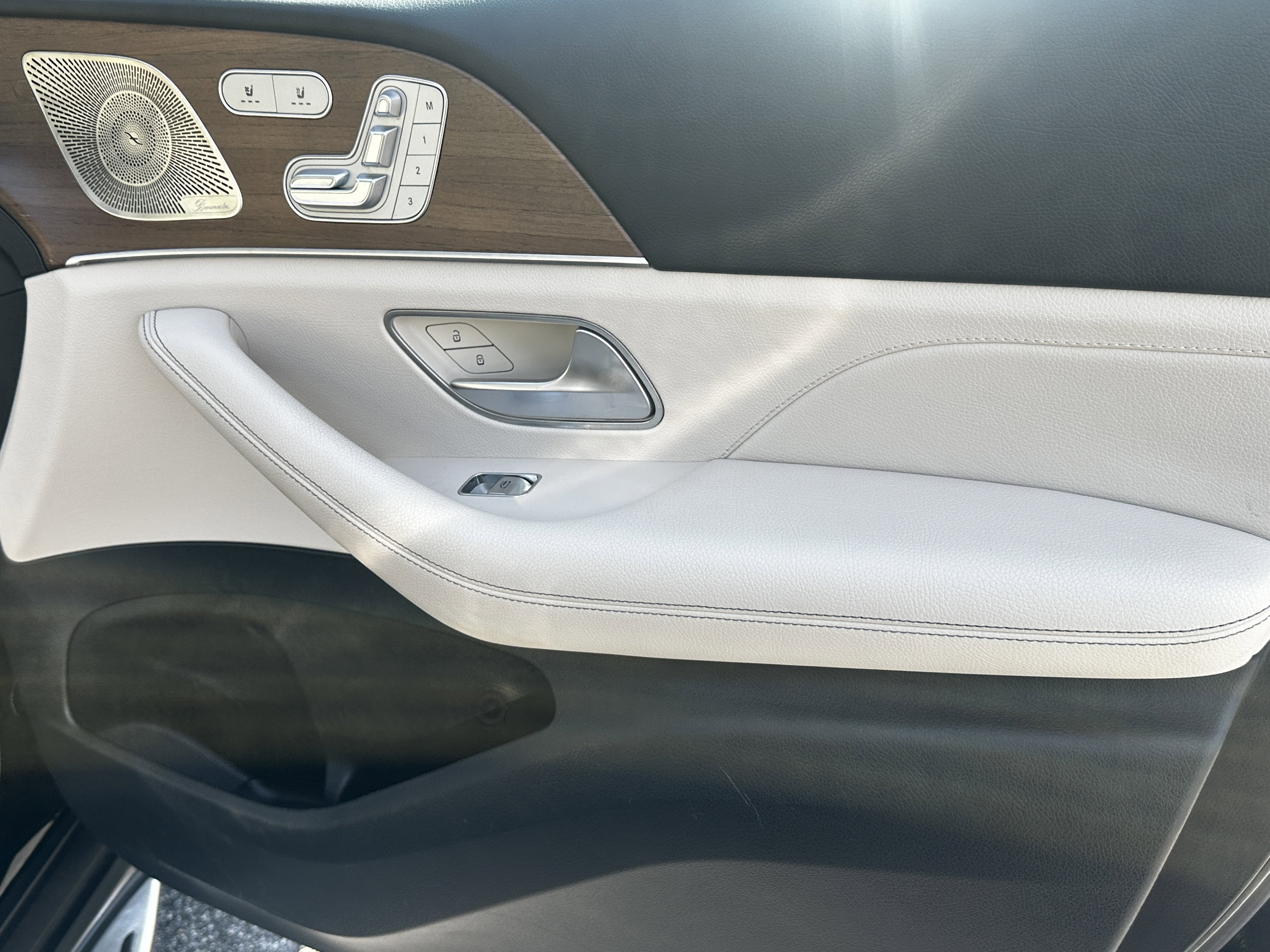 Certified Used 2023 Black Mercedes-Benz GLE 350 image 16