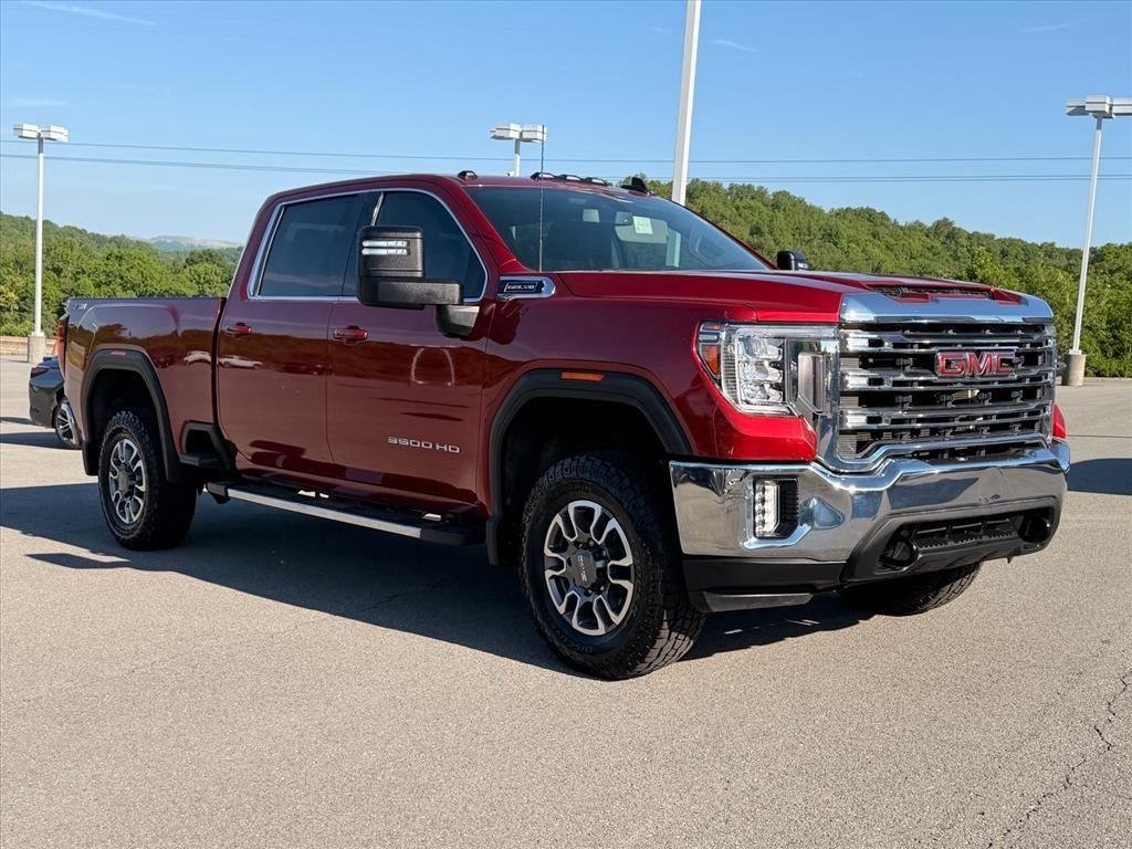 Used 2021 Cayenne Red Tintcoat GMC SLE image 6