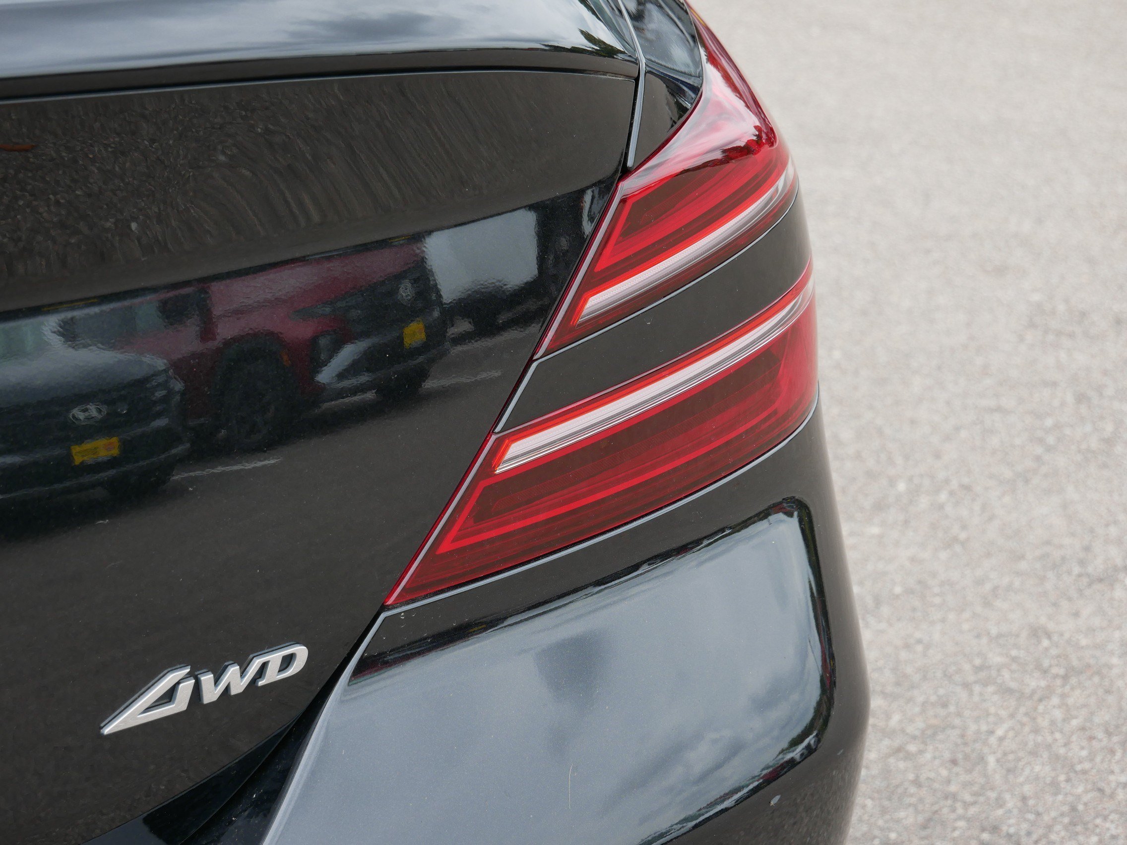 2023 GENESIS G70 Standard - Photo 17