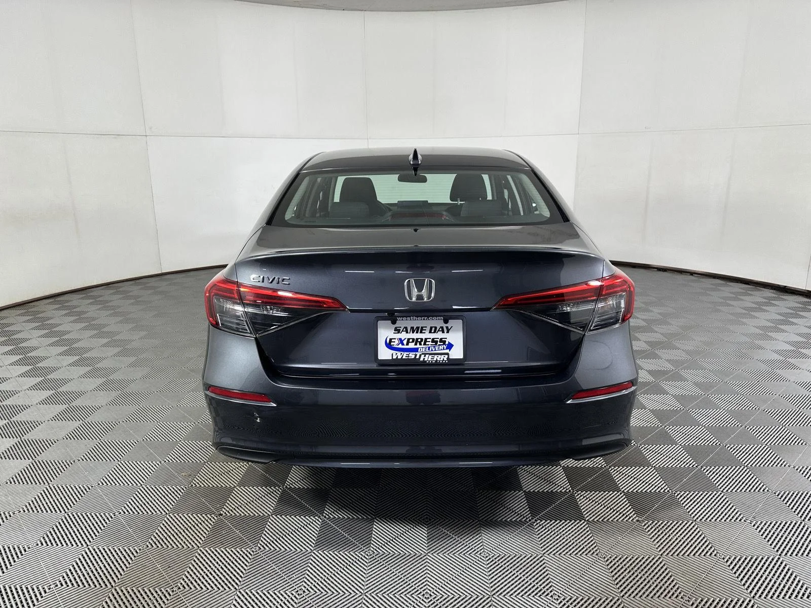 Used 2023 Meteorite Gray Metallic Honda LX image 4