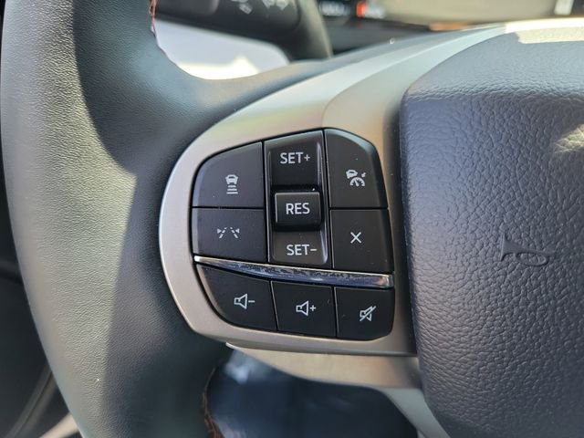 Used 2026 Star White Ford Active image 5