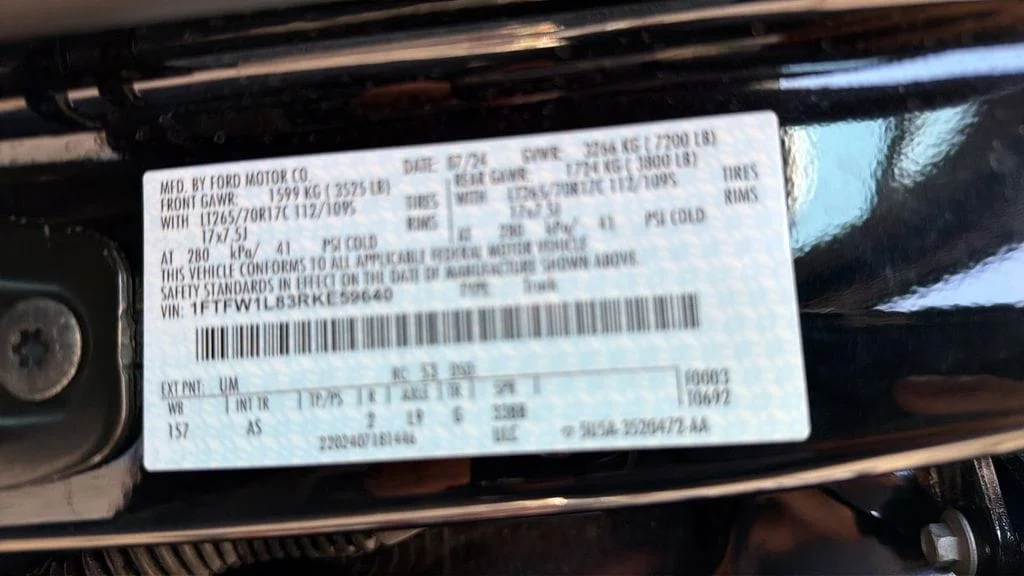 Used 2024 Agate Black Ford XL image 18