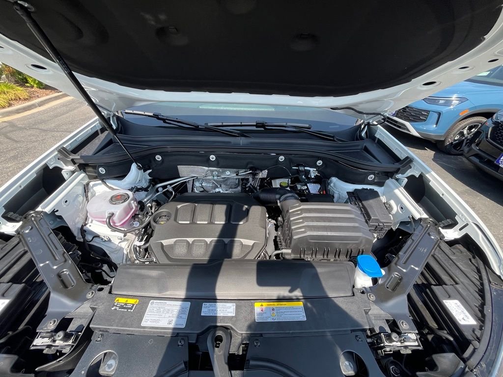New 2026 White/off-white Volkswagen 2.0T SE image 28