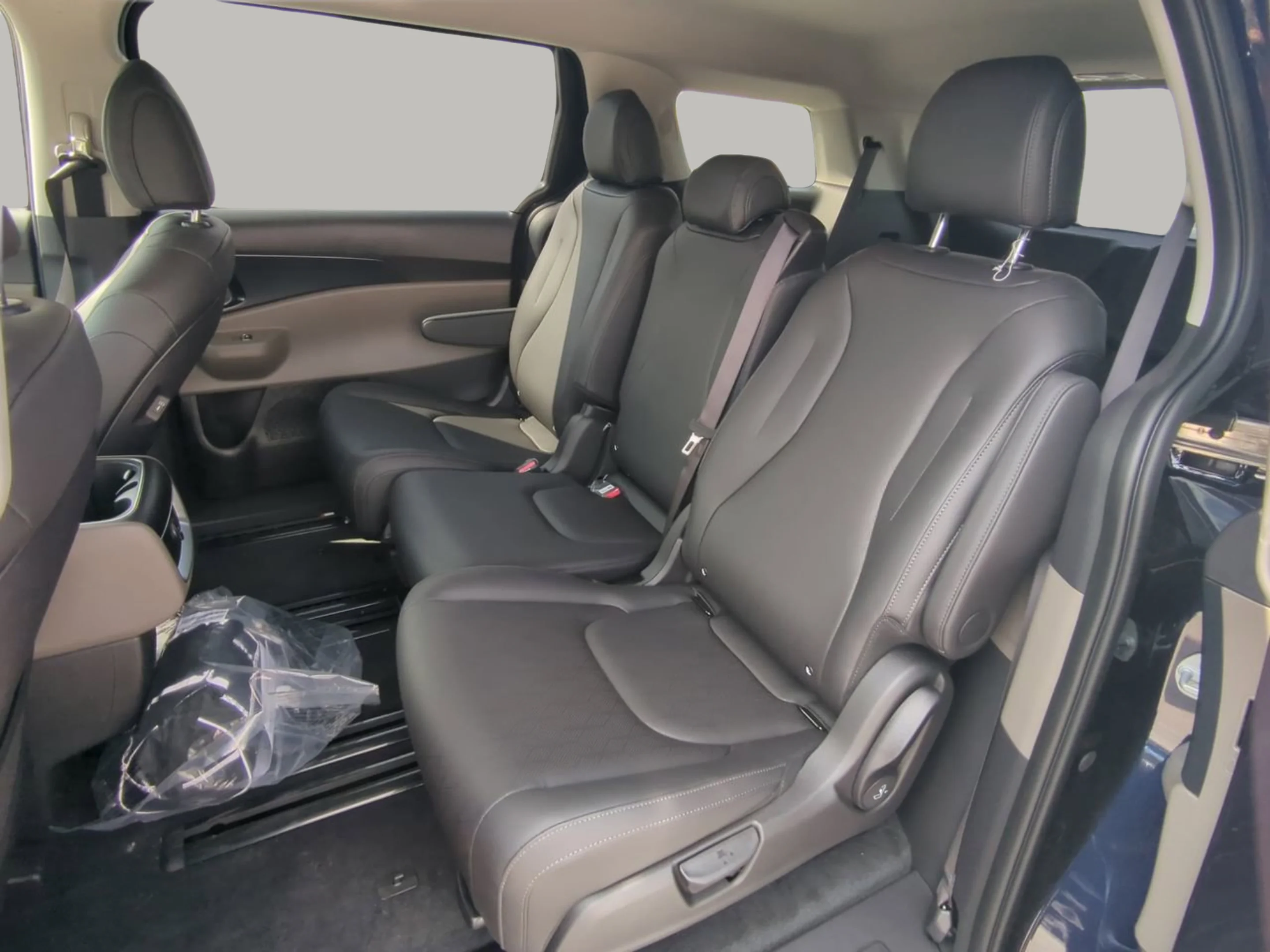 New 2026 Deep Chroma Blue Kia LXS image 12