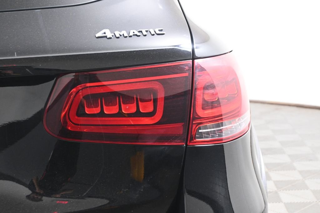 Certified Used 2022 Black Mercedes-Benz GLC 300 image 13