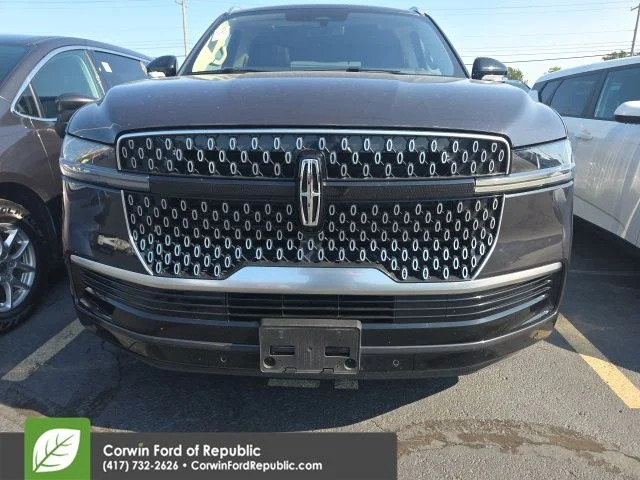 Used 2025 Starlight Lincoln Reserve image 2