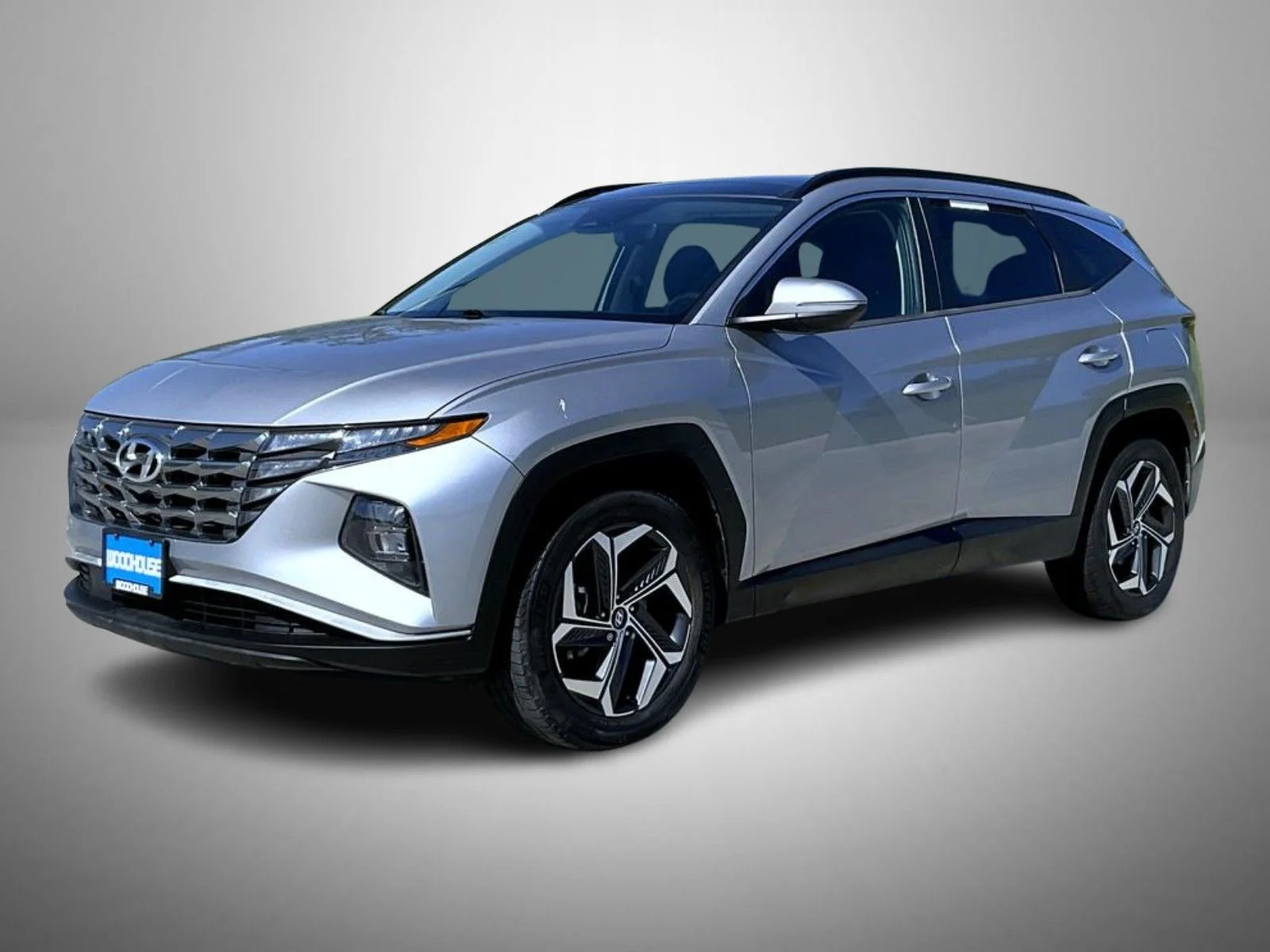 Used 2022 Silver Hyundai SEL Convenience image 1