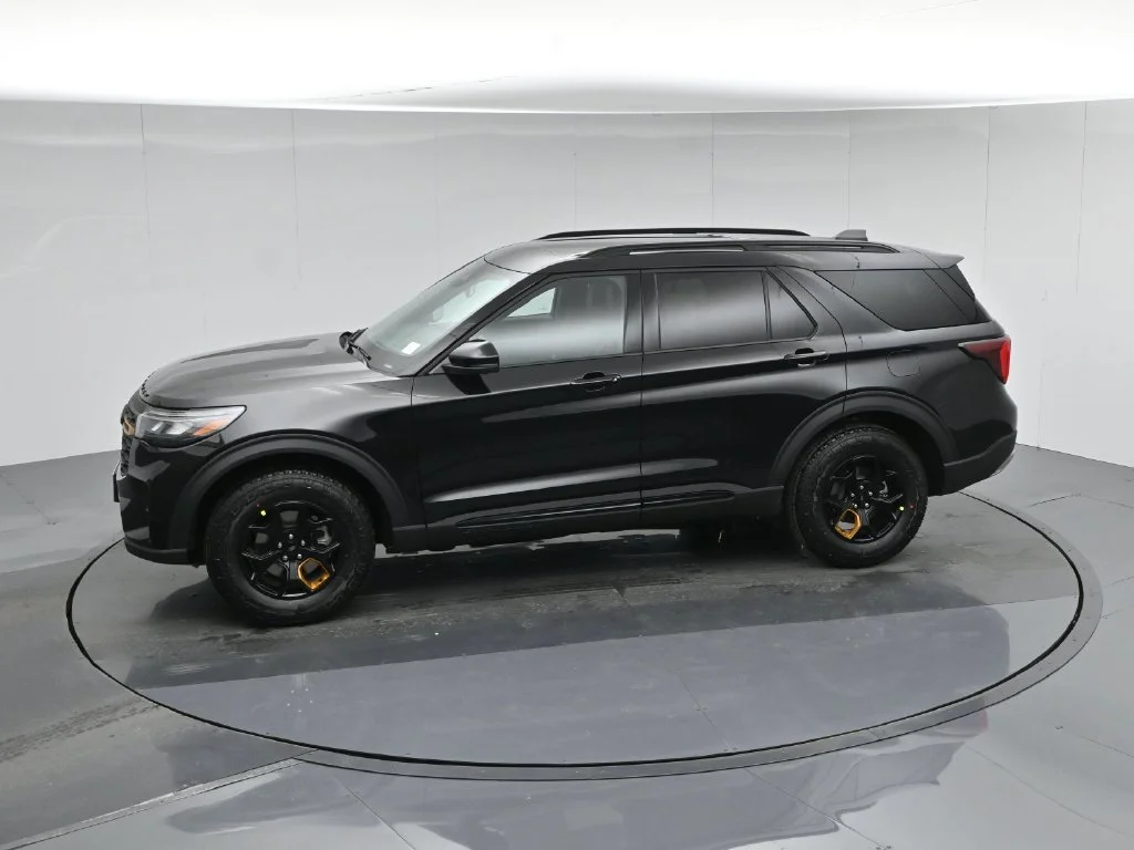 New 2026 Agate Black Metallic Ford Tremor image 45