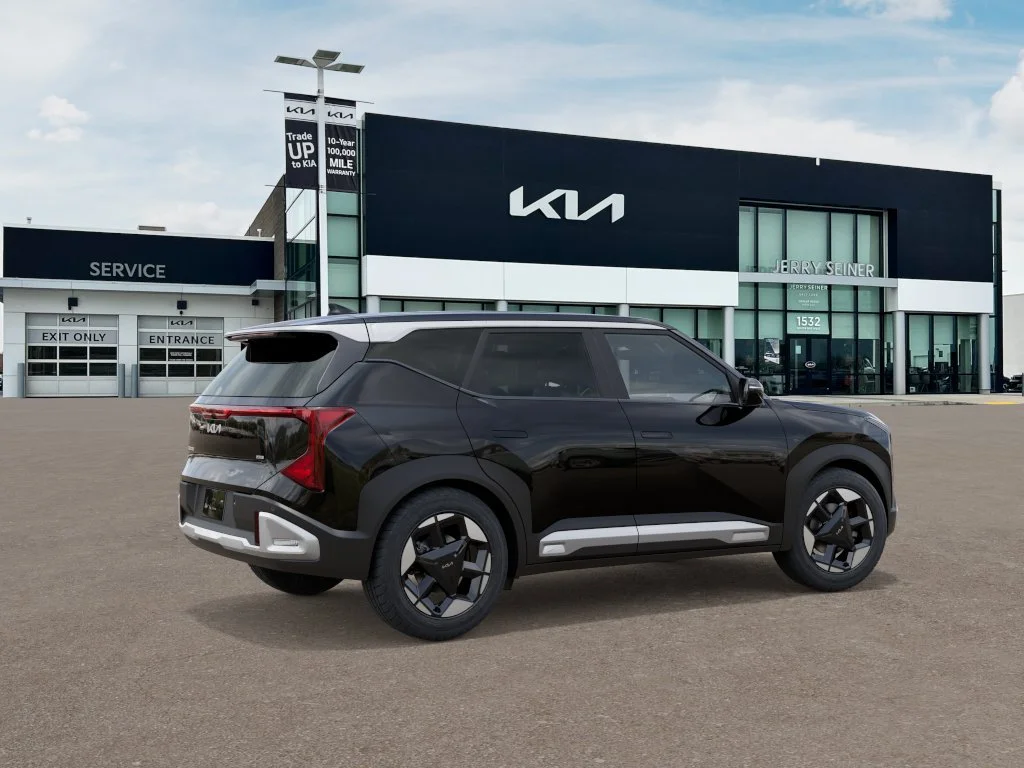 New 2027 Aurora Black Pearl Kia S image 6