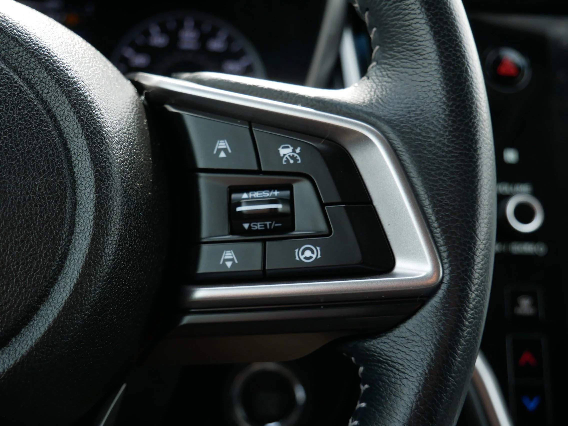 Used 2022 Magnetite Gray Metallic Subaru Limited image 29