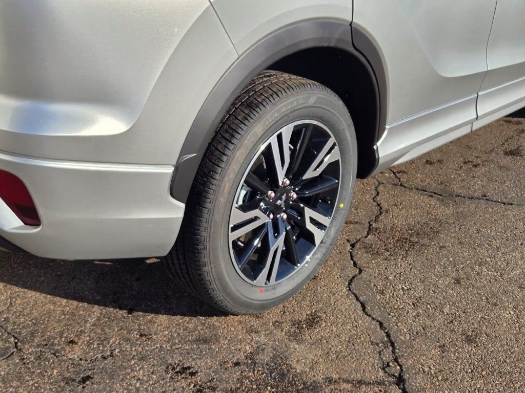 2026 Mitsubishi Eclipse Cross SEL - Photo 11