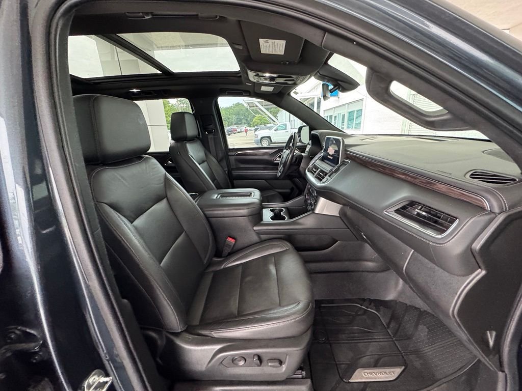 Used 2021 Gray Chevrolet LT image 17