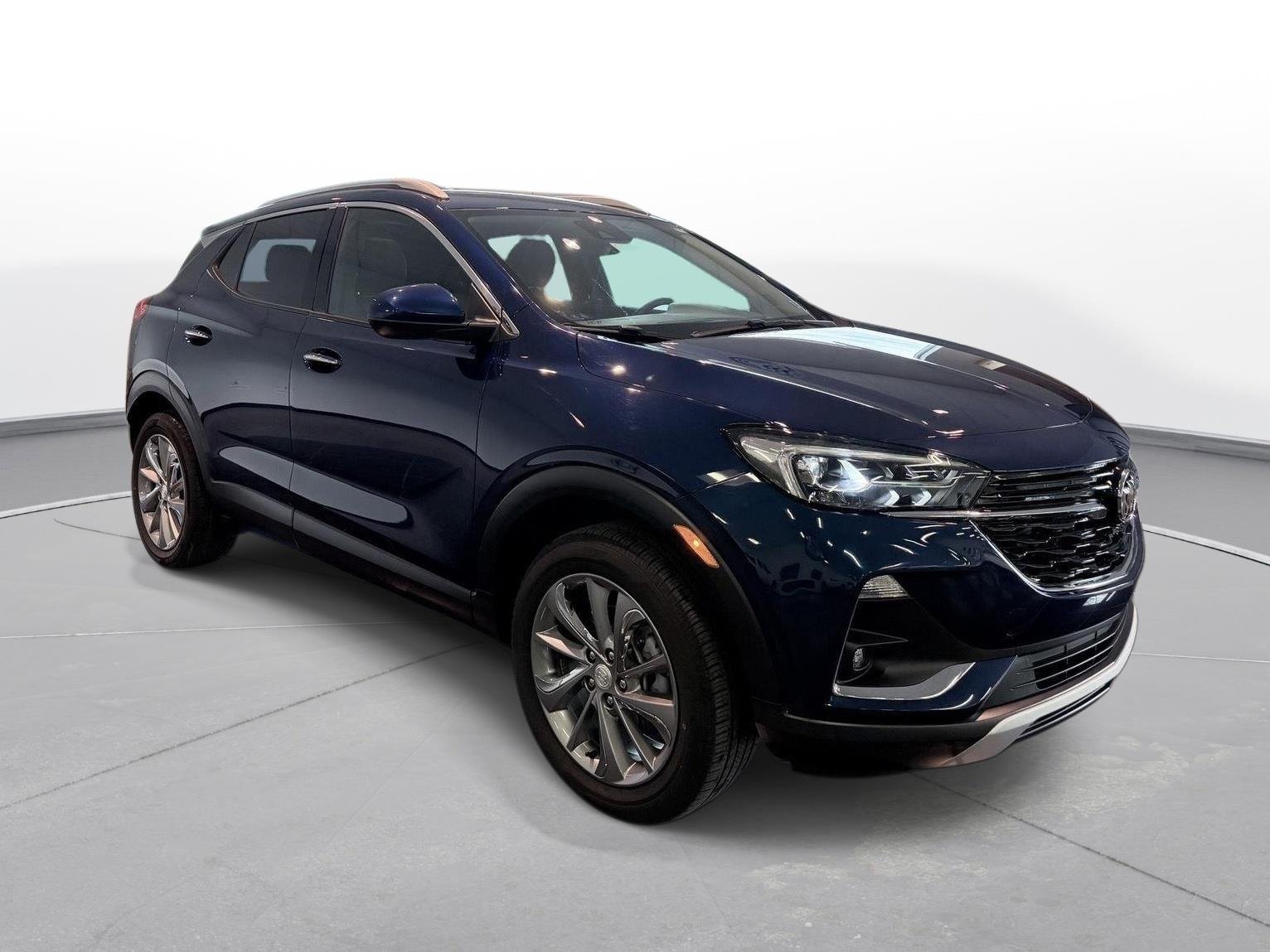 Used 2023 Sapphire Metallic Buick Essence image 8