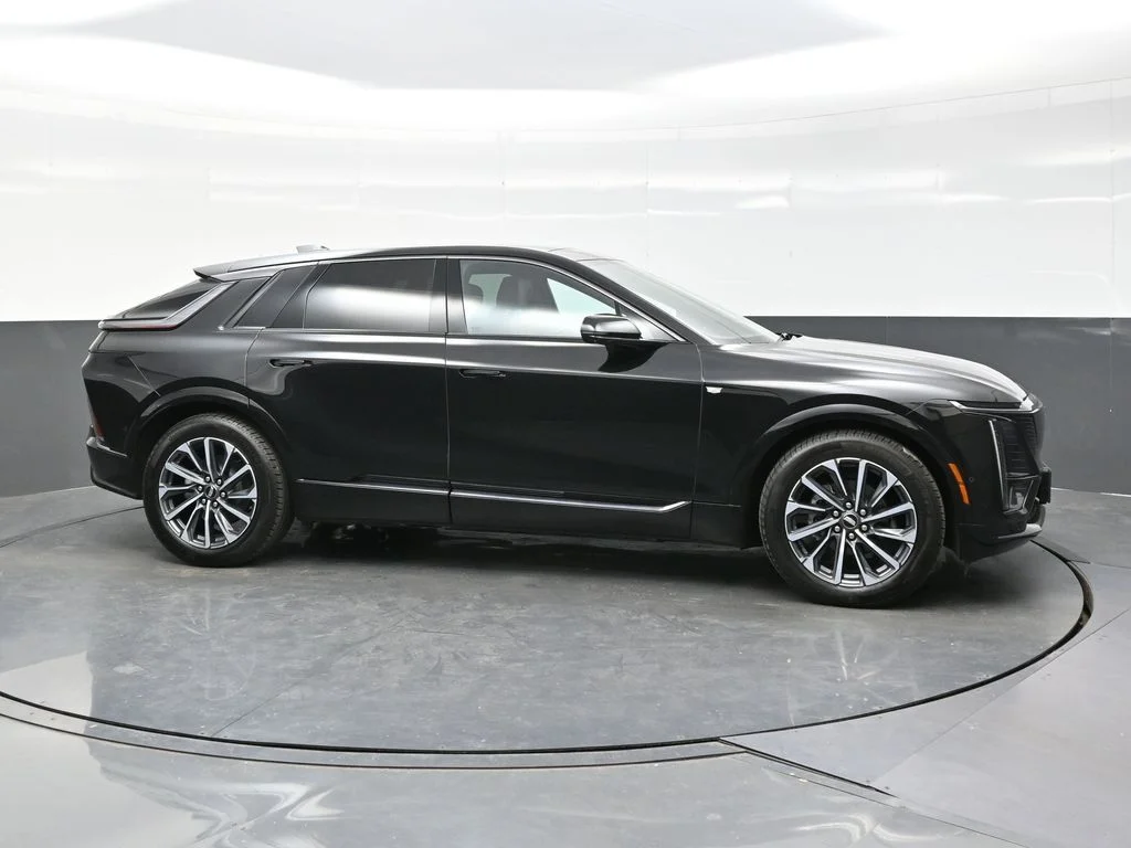 Used 2024 Black Cadillac Sport image 8