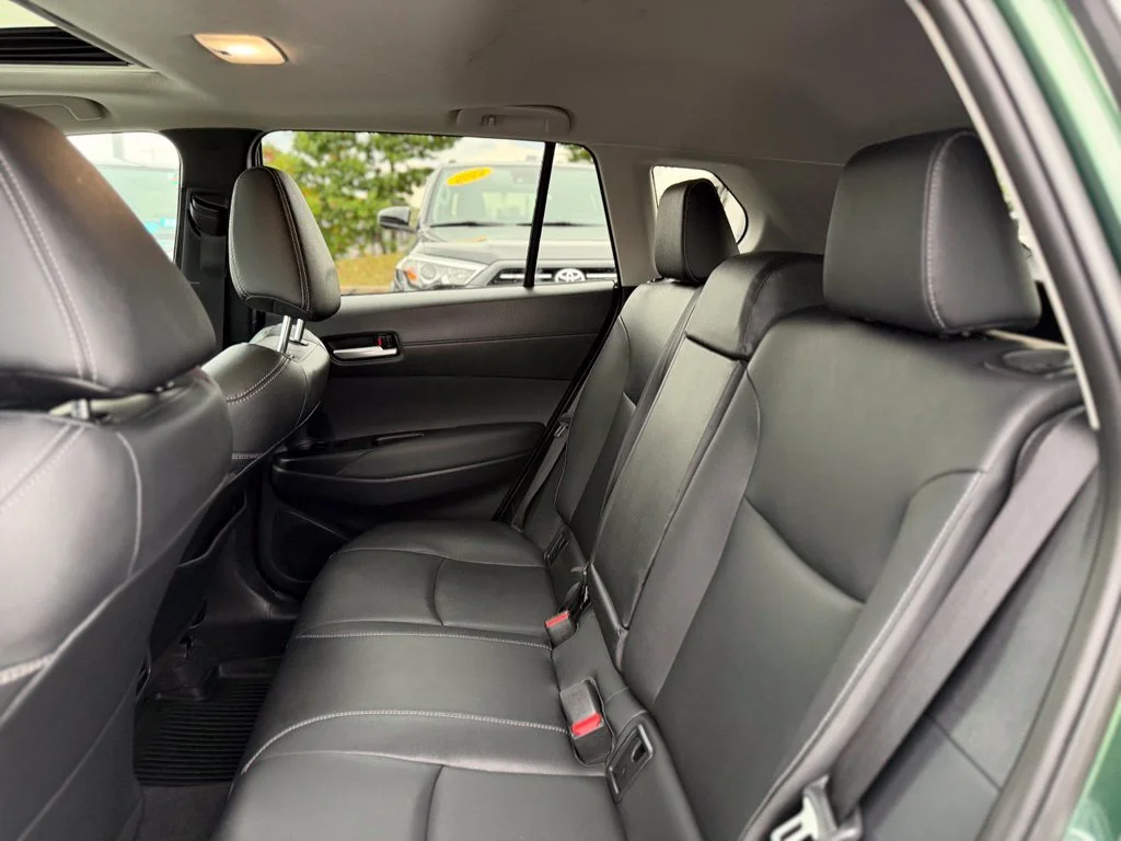 Used 2026  Toyota XLE image 7