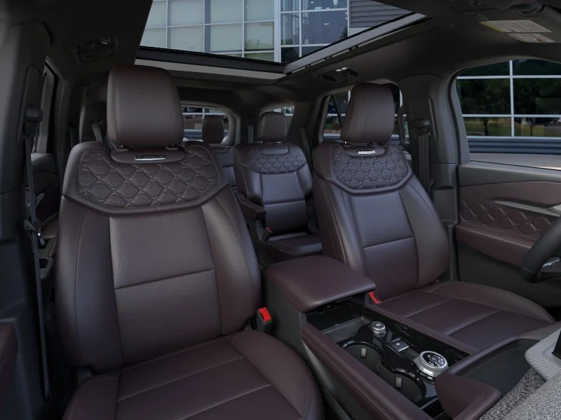 New 2026 Star White Metallic Tri-Coat Ford Platinum™ image 10
