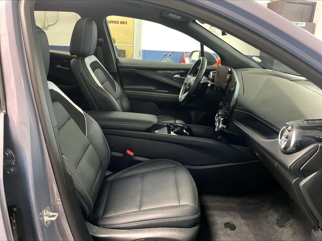 Used 2024 Gray Chevrolet LT image 11