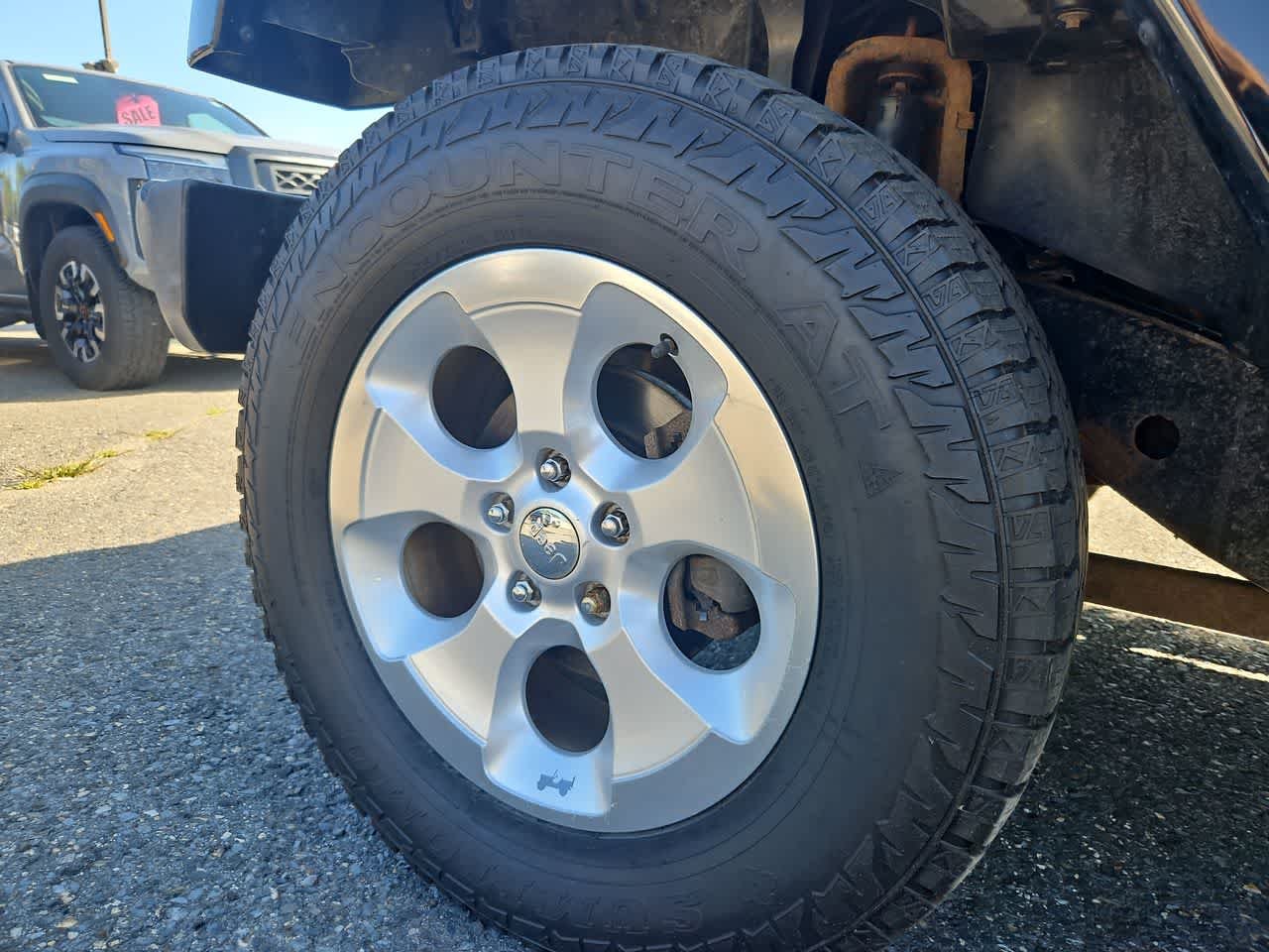 Used 2014 Black Clear Coat Jeep Sahara image 10