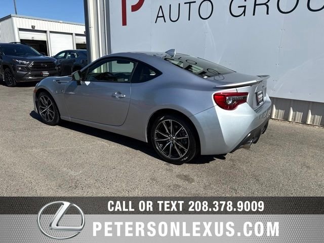 Used 2018 Gray Toyota Base image 5