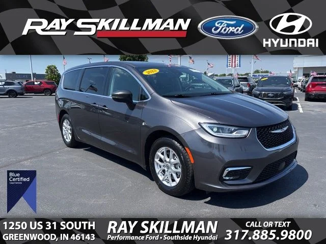 2023 Chrysler Pacifica Touring L