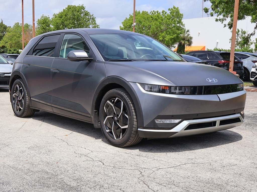 Used 2023 Hyundai IONIQ 5 SEL with VIN KM8KN4AE4PU160909 for sale in Miami, FL