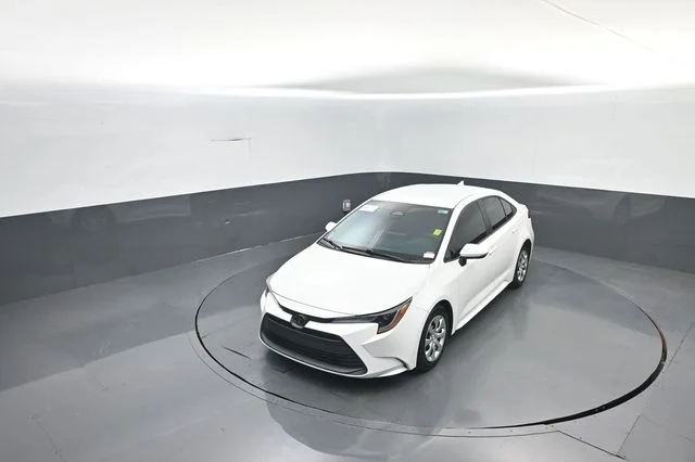 Used 2023 White Toyota LE image 28