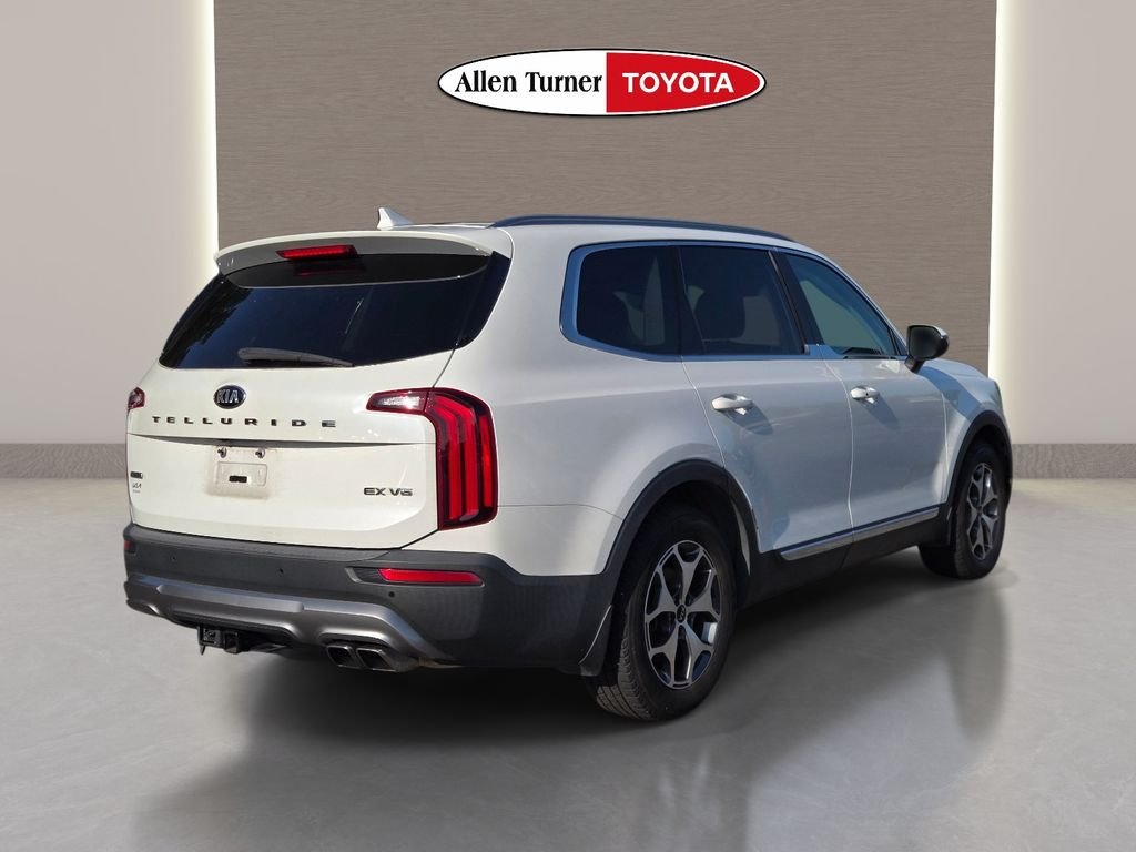 Used 2020 White Kia EX image 6