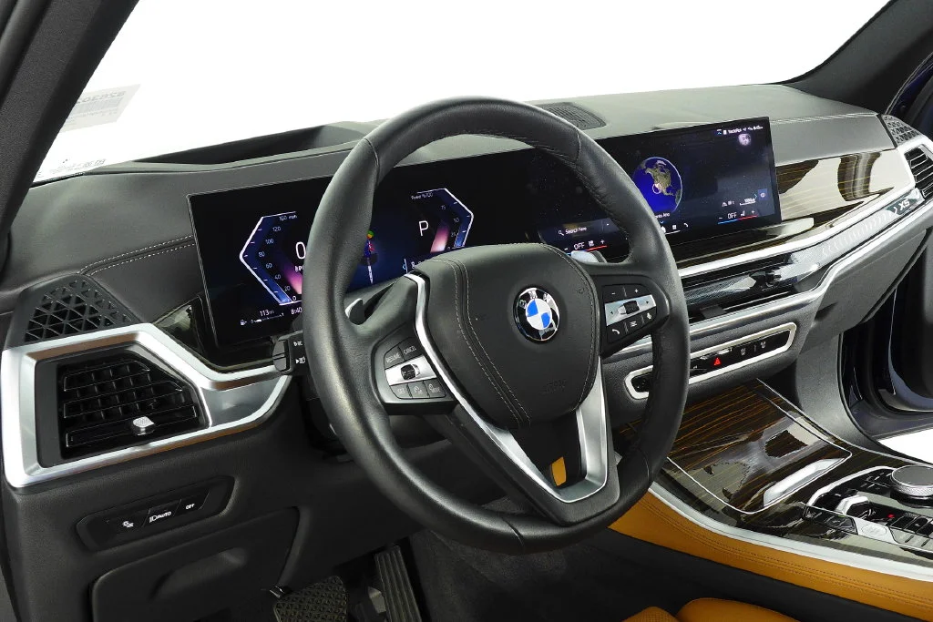Used 2026 Blue BMW xDrive40i image 31