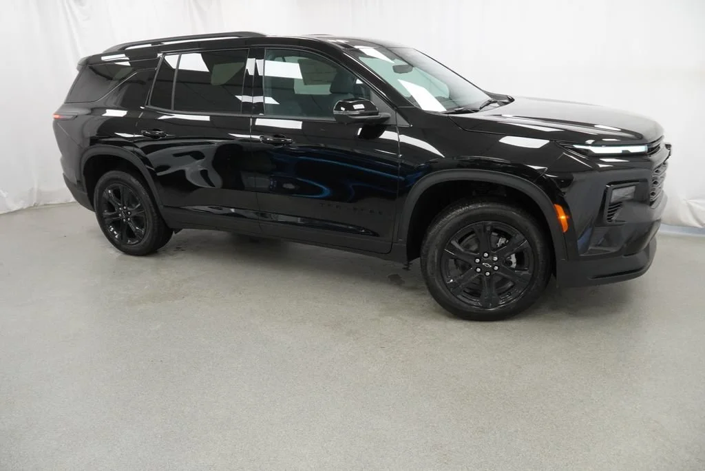 New 2027 Mosaic Black Metallic Chevrolet LT image 6