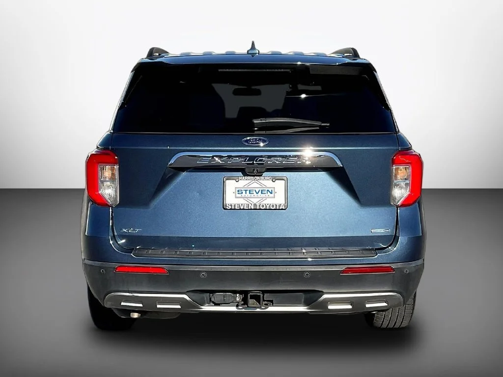 Used 2020 Blue Ford XLT image 5
