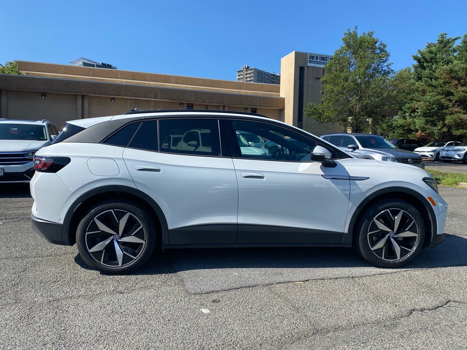Used 2023 Volkswagen ID.4 PRO S with VIN 1V2VMPE85PC038106 for sale in Alexandria, VA