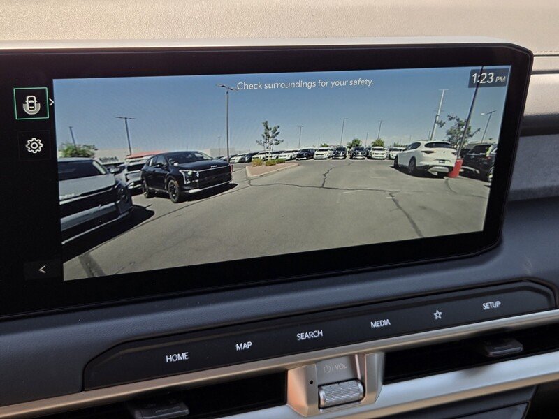 New 2027 Glacial White Pearl Kia EX image 13