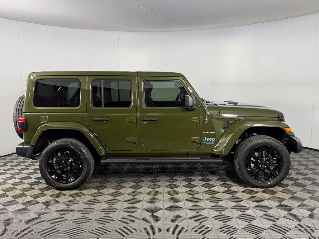 Used 2022 Green Jeep Unlimited Sahara 4xe image 5