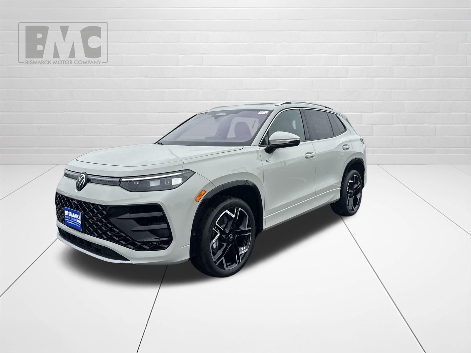 New 2026 Silver Volkswagen 2.0T SEL R-Line image 1