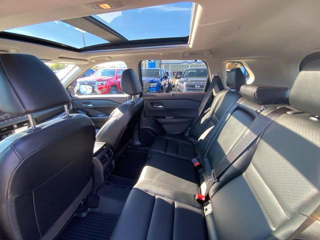 Used 2023 Super Black Nissan SV image 39