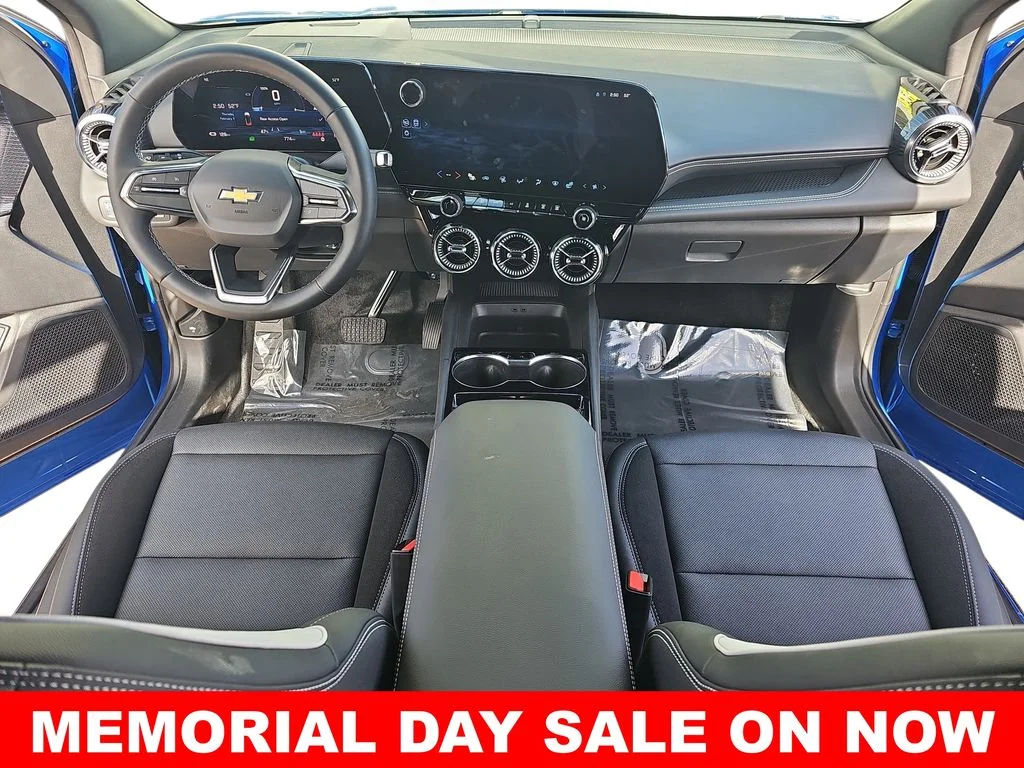 Used 2024 Blue Chevrolet LT image 9
