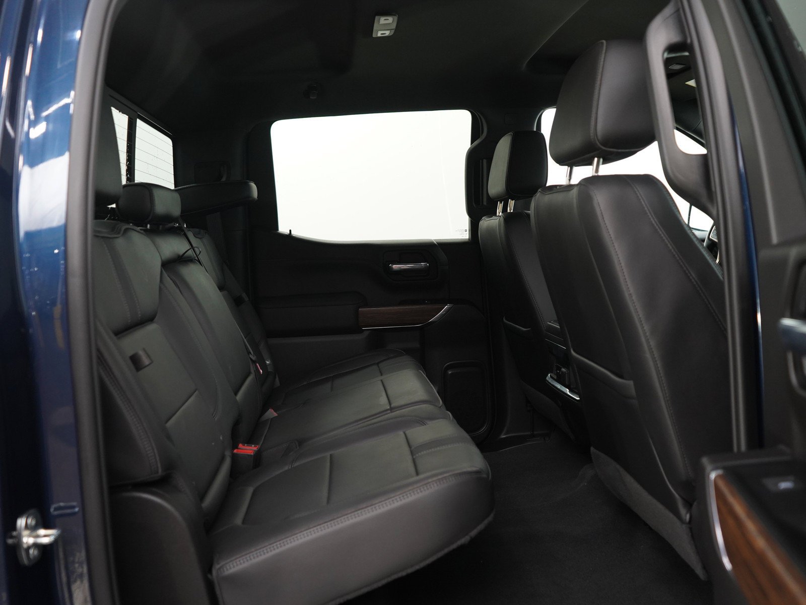 Used 2022 Northsky Blue Metallic Chevrolet High Country image 12
