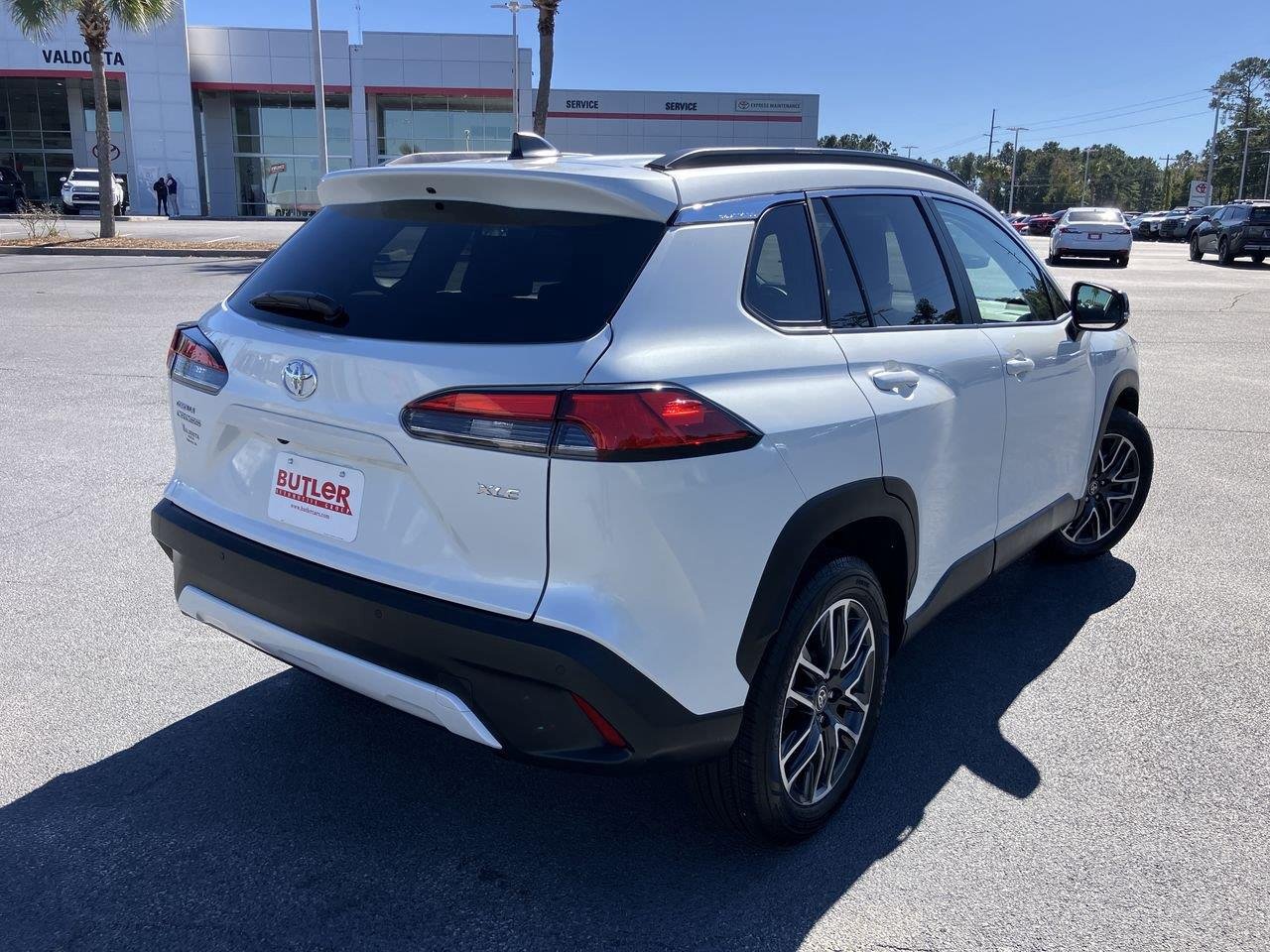Used 2026 White (Wind Chill Pearl) Toyota XLE image 5