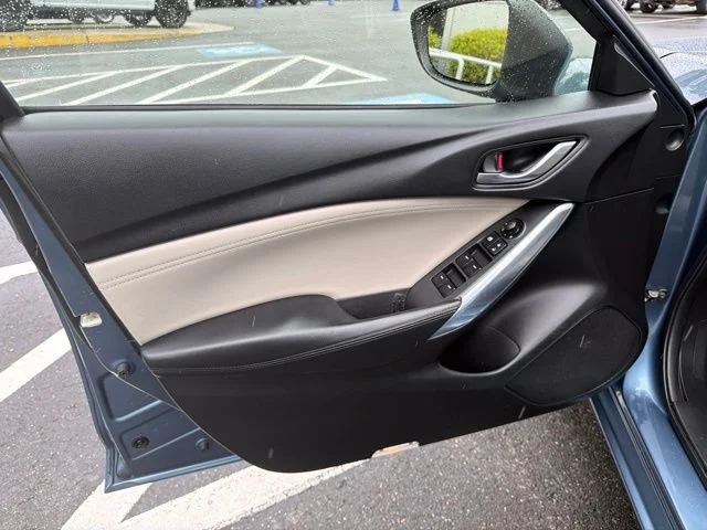 Used 2015 Blue Mazda i Touring image 13
