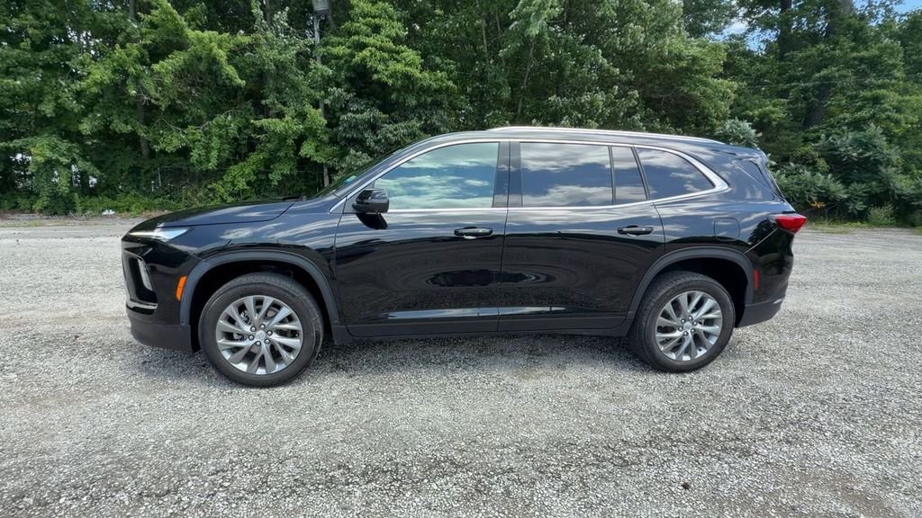 Used 2025 Black Buick Preferred image 5