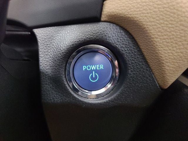 Certified Used 2022 Blizzard Pearl Toyota Hybrid XLE Premium image 35