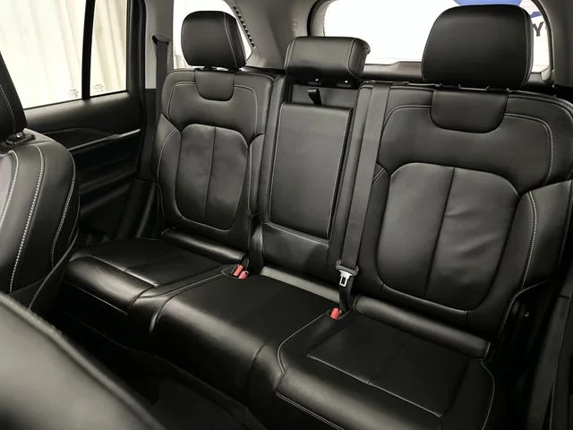 Used 2023 Red Jeep Limited image 28
