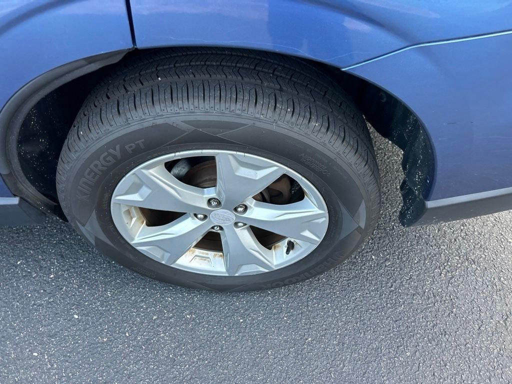 Used 2015 Blue Subaru 2.5i Premium image 12